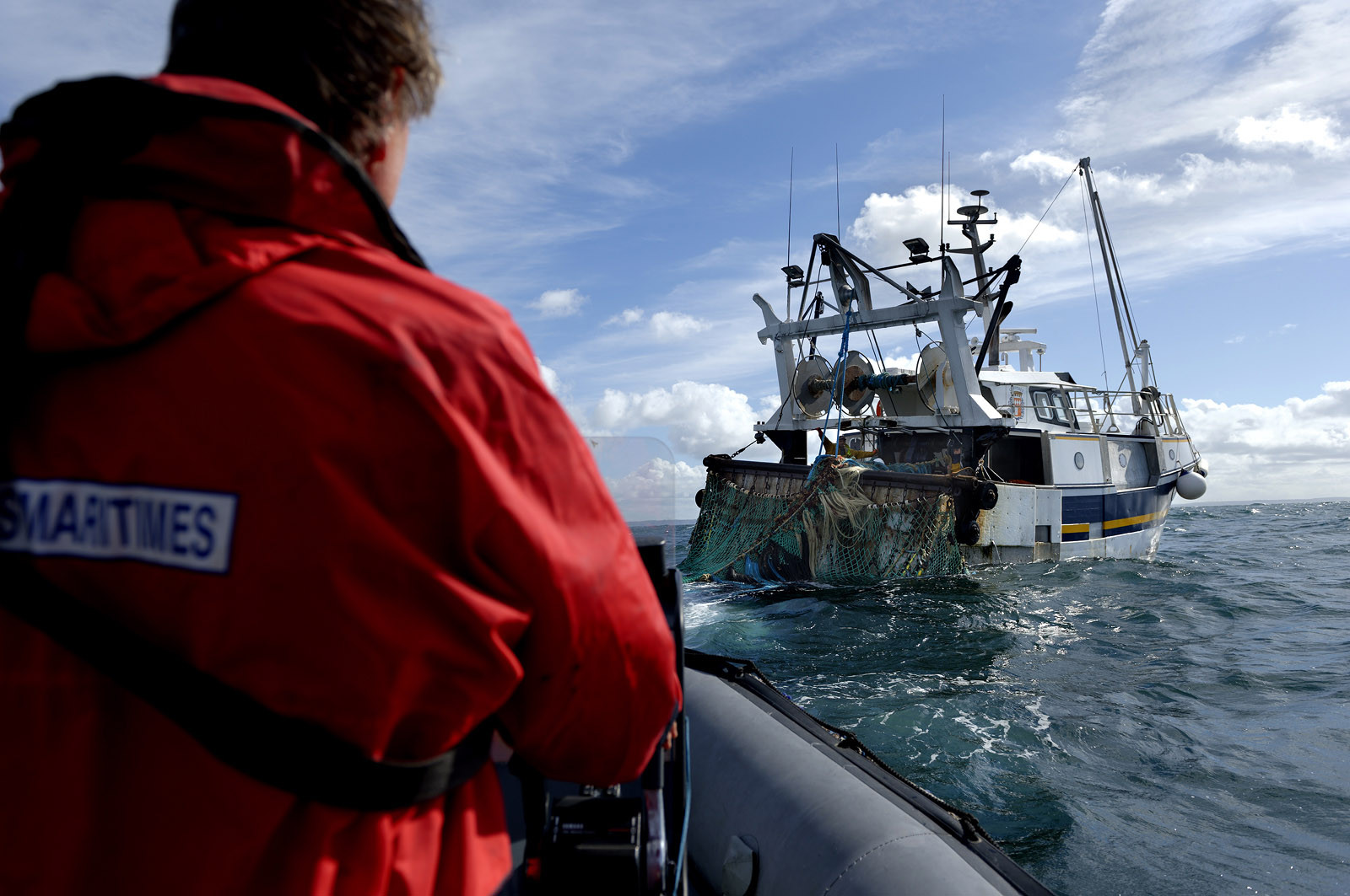 Construit à Cherbourg-en-Cotentin par les Constructions Mécaniques de Normandie (CMN), le PAM Thémis (Patrouilleurs des Affaires Maritimes) renforce le dispositif de surveillance de la zone Manche-Mer du Nord où, outre ses missions de contrôle des pêches, il participe à la permanence opérationnelle établie sous l'autorité du préfet maritime dans le cadre de la fonction de garde-côte.