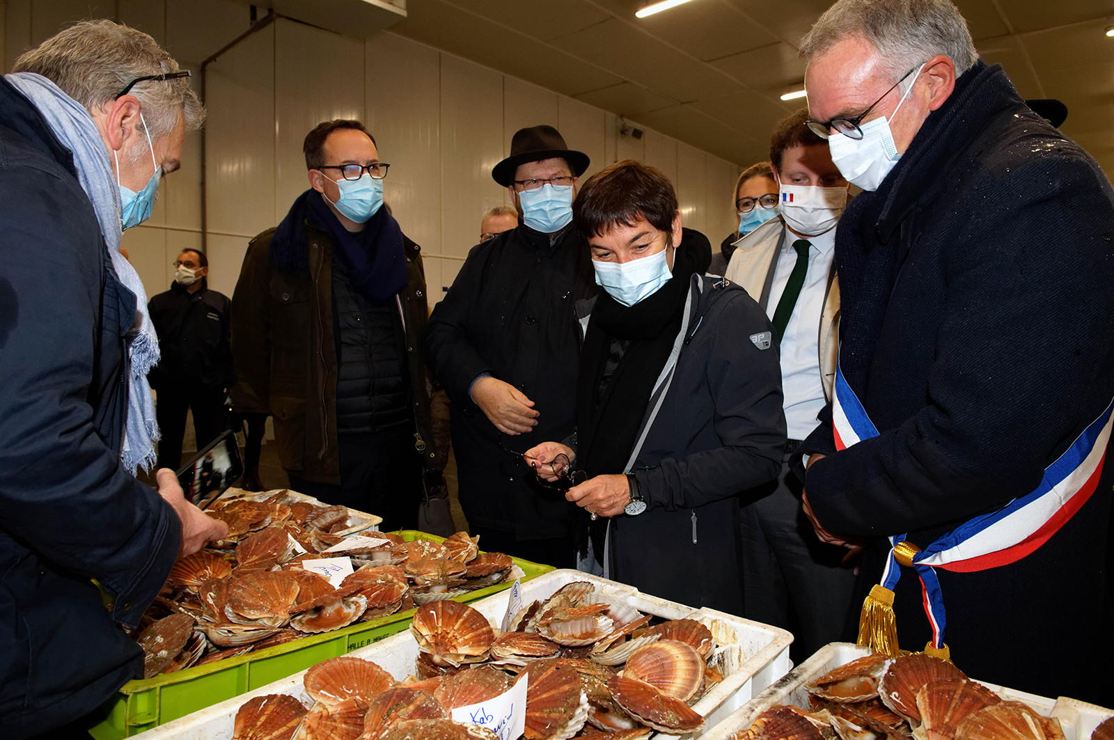 La ministre de la Mer, Annick Girardin, à Port-en-Bessin (Calvados)