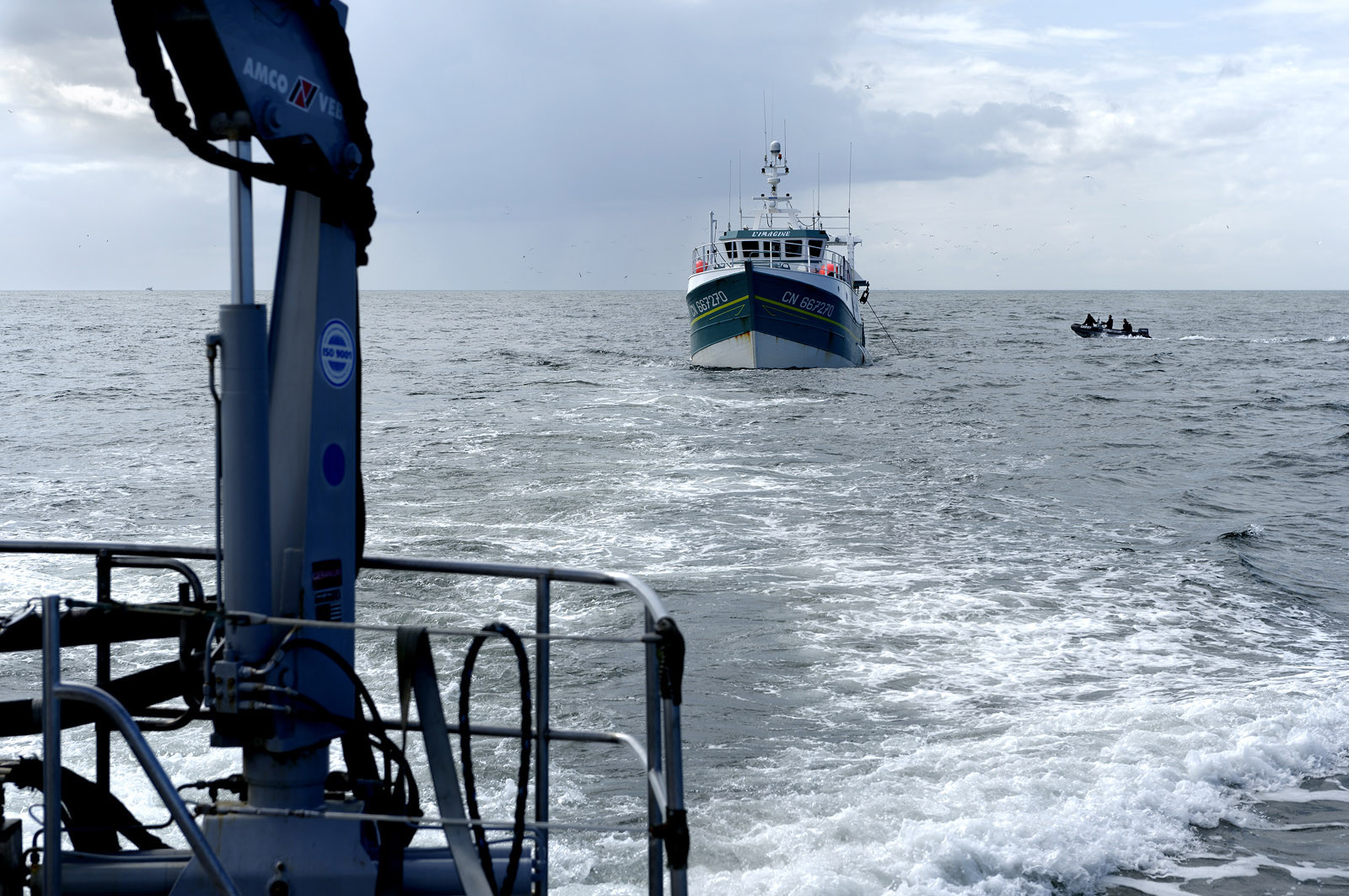 Le Géranium est entré en service en février 1997, et comme il est de tradition dans la gendarmerie, toutes les unités d'une même série portent des noms relevant d'une thématique unique (la Jonquille, la Violette et le Jasmin). L'identité professionnelle des gendarmes maritimes correspond à leur expertise d'enquêteurs et d'officiers de police judiciaire.