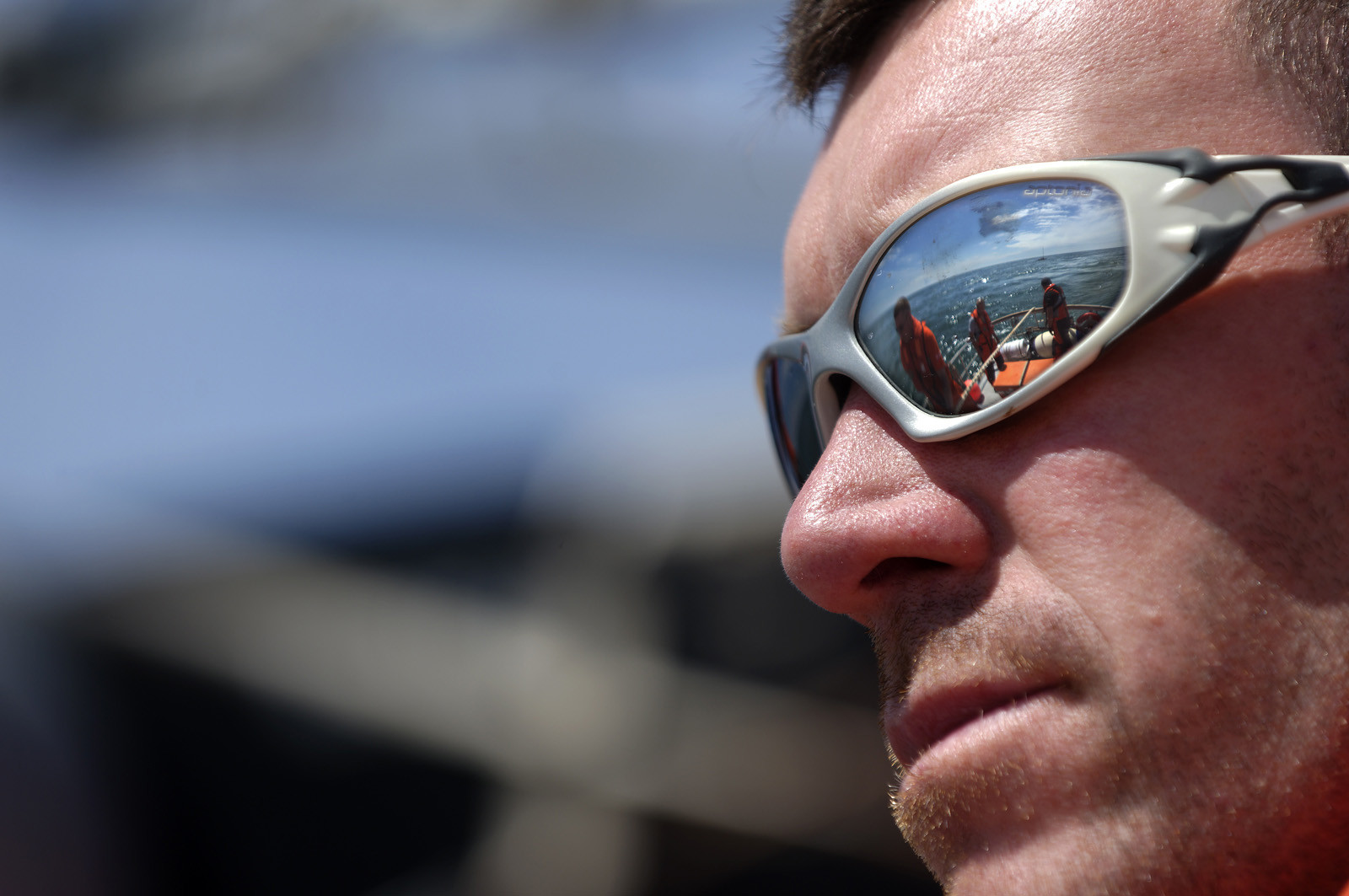 La station est idéalement située à la pointe du nord Cotentin sur la commune d'Auderville.Située aux abords du Raz Blanchard , à 10 miles nautique d'Aurigny et des Iles Anglo-Normandes, le rayon d'action de la station est vaste et se situe de la pointe de Flamanville coté ouest jusqu'au cap Lévy dans l'est.L'abri a une architecture unique en France et sa spécificité réside sur le fait que l'ensemble canot chariot (soit presque 30 tonnes au total ) pivote sur un axe d'une cale à l'autre afin d'être opérationnel  24 heures sur 24 et 365 jours par an quelque soit la marée et les conditions météorologiques.